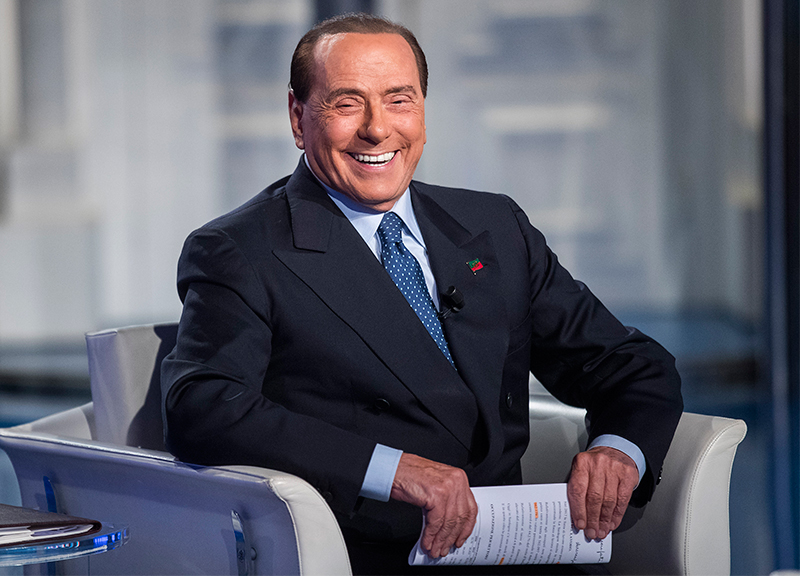 Berlusconi chiama all’unità: se centrodestra unito si manda a casa governo Berlusconi chiama all’unità: se centrodestra unito si manda a casa governo