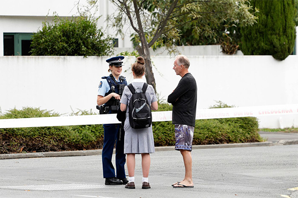 Attentato Nuova Zelanda, 49 morti in 2 moschee. “Ispirati a Luca Traini” Attentato Nuova Zelanda, 49 morti in 2 moschee. “Ispirati a Luca Traini”