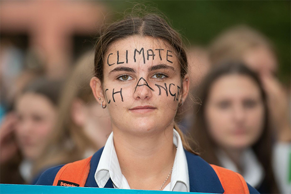 Clima: manifestazioni studenti in tutto il mondo. Greta “Adulti agite”