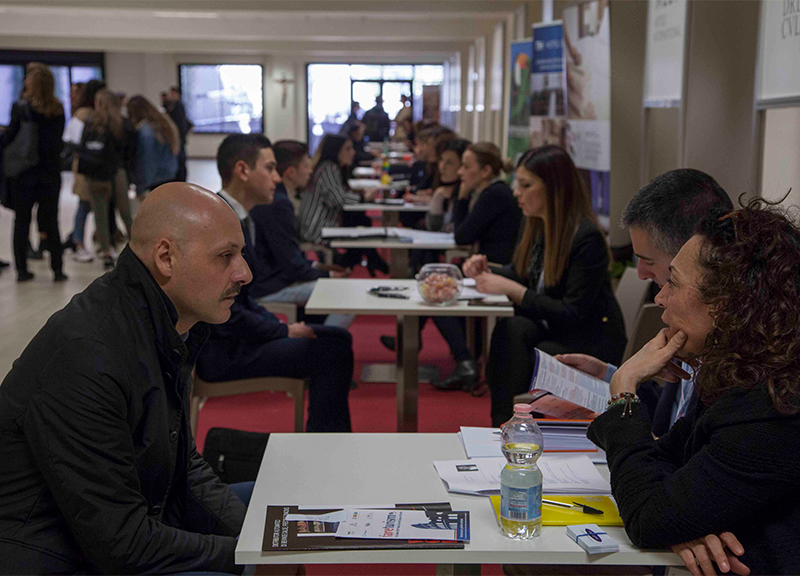 Fare Turismo, il governo colmi il forte gap tra domanda e offerta lavorativa Fare Turismo, il governo colmi il forte gap tra domanda e offerta lavorativa