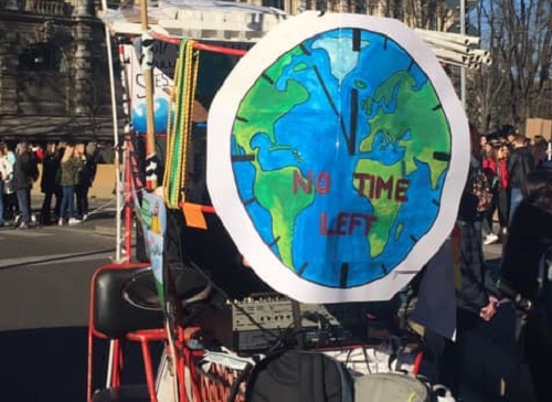 Clima: manifestazioni studenti in tutto il mondo. Greta “Adulti agite”