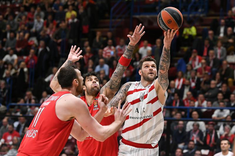 Mike James e una difesa super: l’Olimpia Milano stende l’Olympiacos