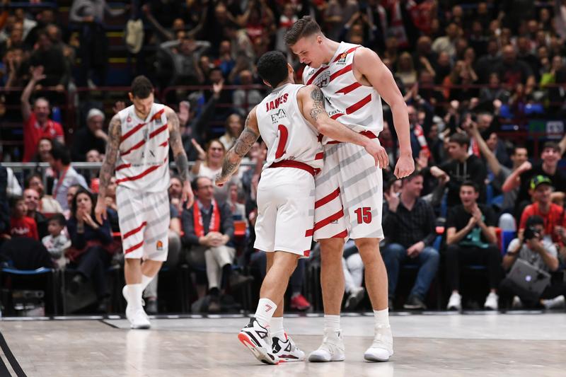 Mike James e una difesa super: l’Olimpia Milano stende l’Olympiacos