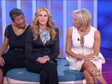 Ascolti Tv Auditel: top C’è Posta per te, ok Fiorello-Favino, bene Sapiens