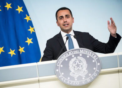 Di Maio: “Verona? M5S non ci sarà. Si negano diritti delle donne”