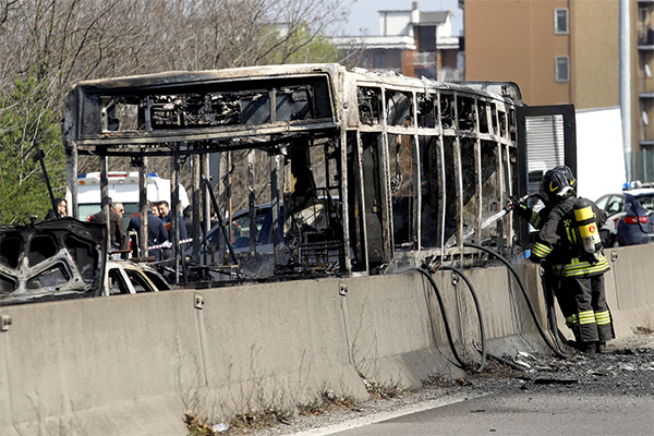 Bus: Abimelech (Fit Cisl), mancano autisti, rischio disperati alla guida Bus: Abimelech (Fit Cisl), mancano autisti, rischio disperati alla guida