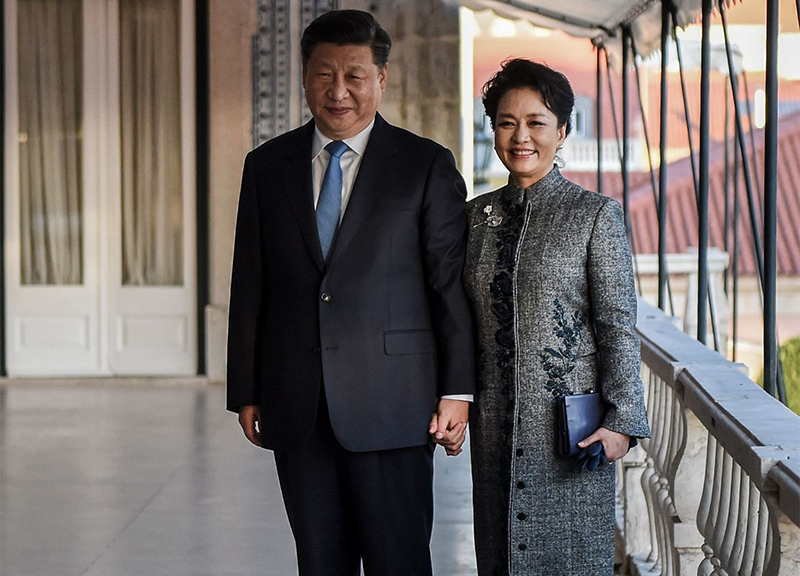 Cina, la “fiaba di Stato” della first lady Peng Liyuan Cina, la “fiaba di Stato” della first lady Peng Liyuan