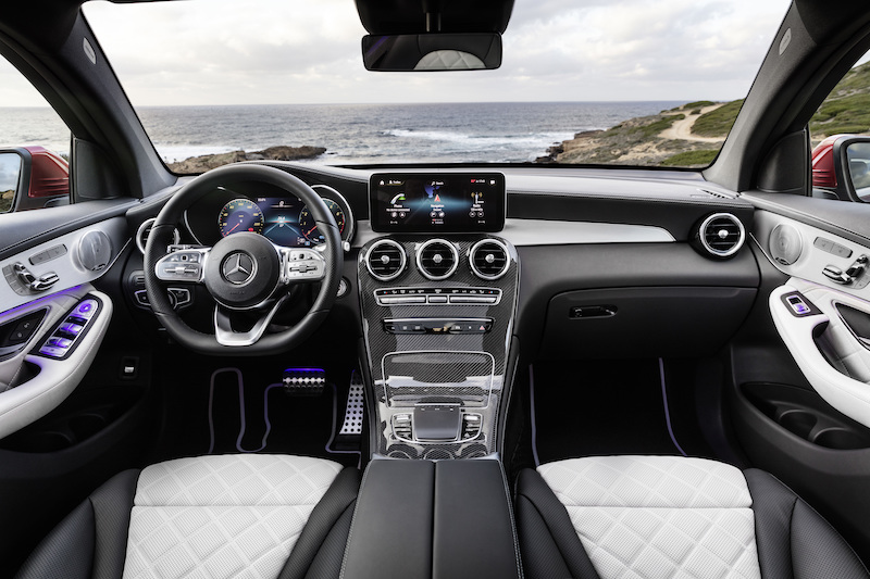 Nuovo Mercedes GLC Coupè: più dinamico e sportivo che mai. Nuovo Mercedes GLC Coupè: più dinamico e sportivo che mai.