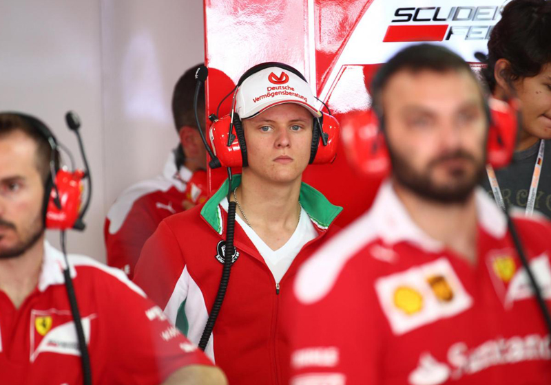 F1, Ferrari: di padre in figlio, Mick Schumacher sulla Rossa per i test F1, Ferrari: di padre in figlio, Mick Schumacher sulla Rossa per i test