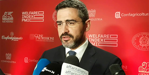 Welfare Index PMI’19, Ministro Fraccaro: “Urge sinergia pubblico-privato” Welfare Index PMI’19, Ministro Fraccaro: “Urge sinergia pubblico-privato”