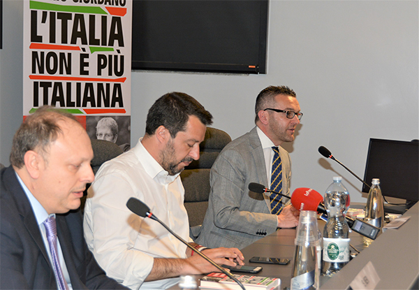 “L’Italia non è più Italiana” di Mario Giordano, dialogo con Matteo Salvini “L’Italia non è più Italiana” di Mario Giordano, dialogo con Matteo Salvini