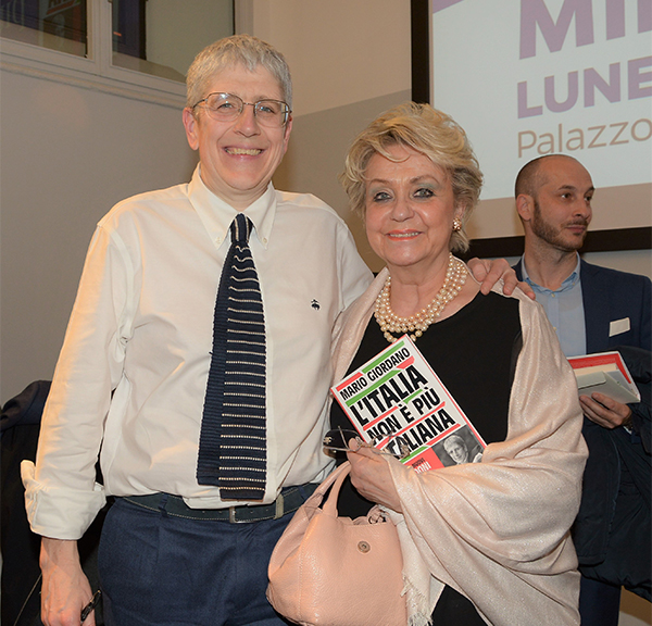 “L’Italia non è più Italiana” di Mario Giordano, dialogo con Matteo Salvini “L’Italia non è più Italiana” di Mario Giordano, dialogo con Matteo Salvini
