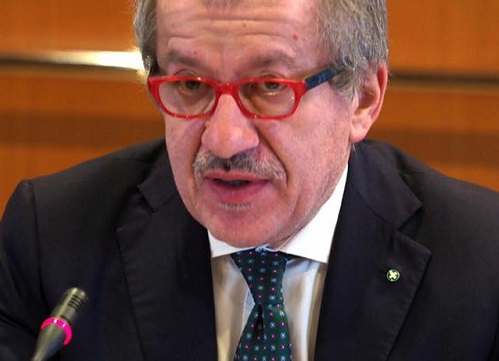 Nuovo processo a Maroni, M5S: “Lombardia sia parte civile” Nuovo processo a Maroni, M5S: “Lombardia sia parte civile”
