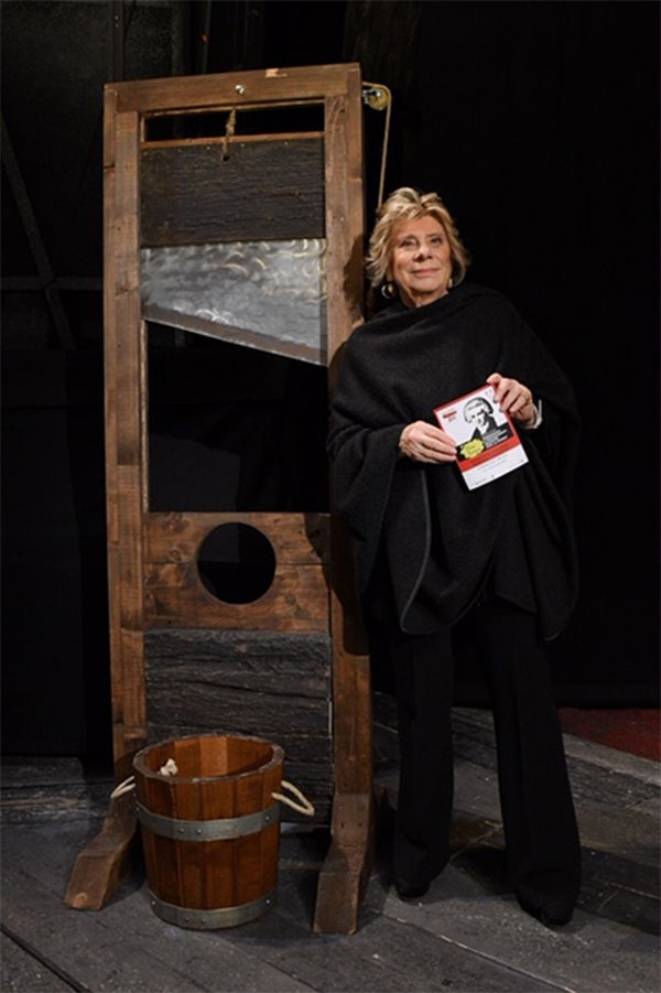 Robespierre è innocente: la sentenza che ribalta la storia al Teatro Eliseo