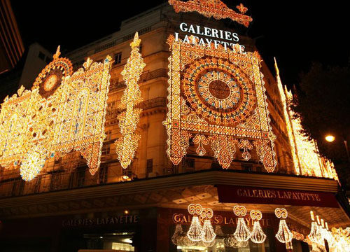 Lusso: Galeries Lafayette apre sugli Champs-Elysées Lusso: Galeries Lafayette apre sugli Champs-Elysées