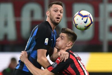 Inter, de Vrij ko: problema muscolare. Salta la Lazio