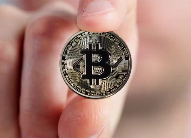 Taxi, si paga anche con Bitcoin e blockchain. Il 3570 è già nel futuro