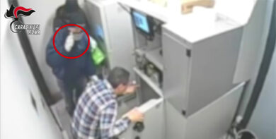 Colpo in banca da 86mila euro. Presa la banda: uno era un dipendente