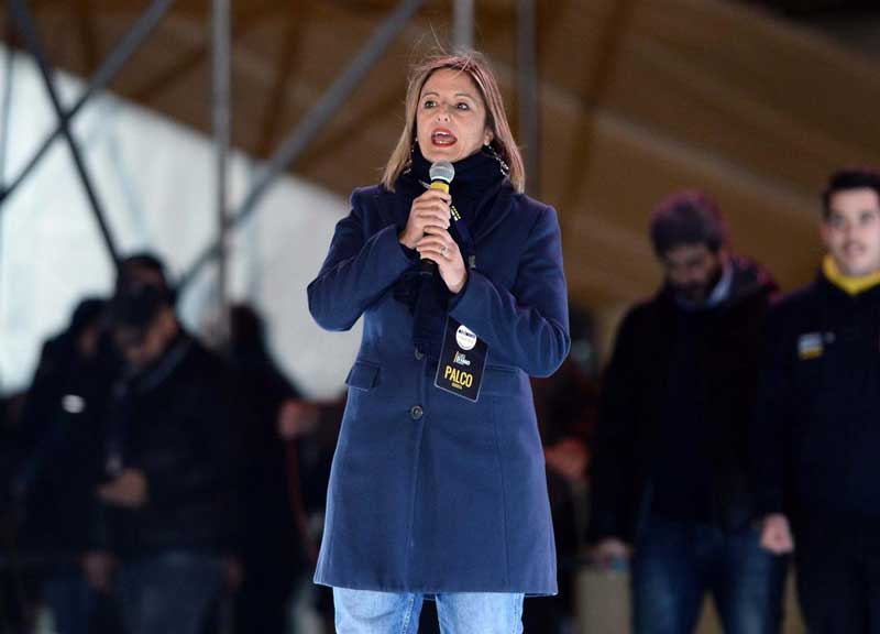 Stadio Roma: M5S si spacca. Base in rivolta: “Fermate il progetto” Stadio Roma: M5S si spacca. Base in rivolta: “Fermate il progetto”