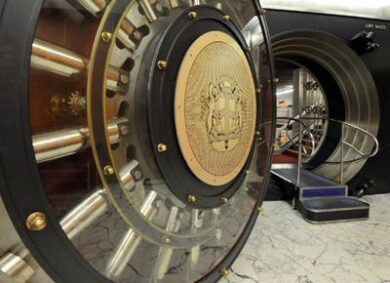 Carige, rischio Mps: serve lo Stato? Solo l’intesa Malacalza-banche lo evitano