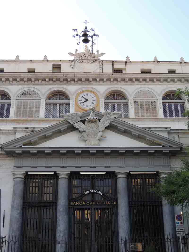 Carige, ora scatta la fuga dei fondi. BlackRock si sfila dalla gara. Rumors Carige, ora scatta la fuga dei fondi. BlackRock si sfila dalla gara. Rumors