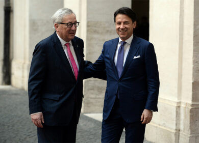 Juncker a Conte: “Preoccupato per la regressione dell’economia in Italia”