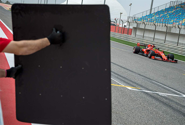 Ferrari: Mick Schumacher brilla, sesto sotto gli occhi di mamma Corinna Ferrari: Mick Schumacher brilla, sesto sotto gli occhi di mamma Corinna