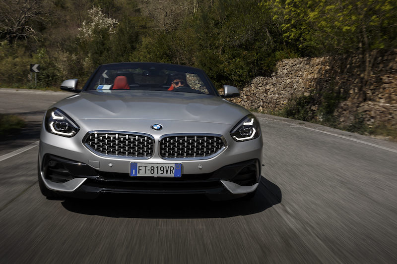 Nuova BMW Z4 Roadster: non ci sono più limiti al piacere di guidare Nuova BMW Z4 Roadster: non ci sono più limiti al piacere di guidare