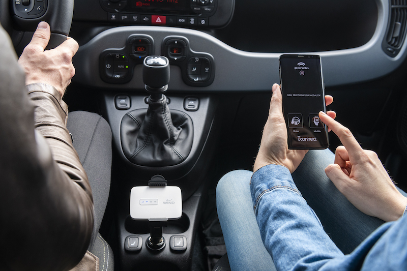 Fiat Panda Connected by Wind, la prima Panda con i Giga! Fiat Panda Connected by Wind, la prima Panda con i Giga!