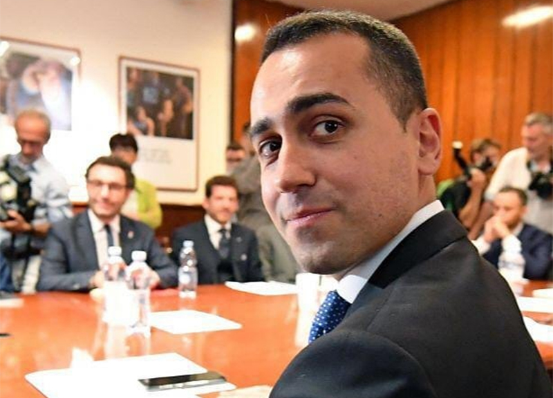 Di Maio: con Matteo avanti a queste condizioni. Flat tax deve aiutare famiglie Di Maio: con Matteo avanti a queste condizioni. Flat tax deve aiutare famiglie