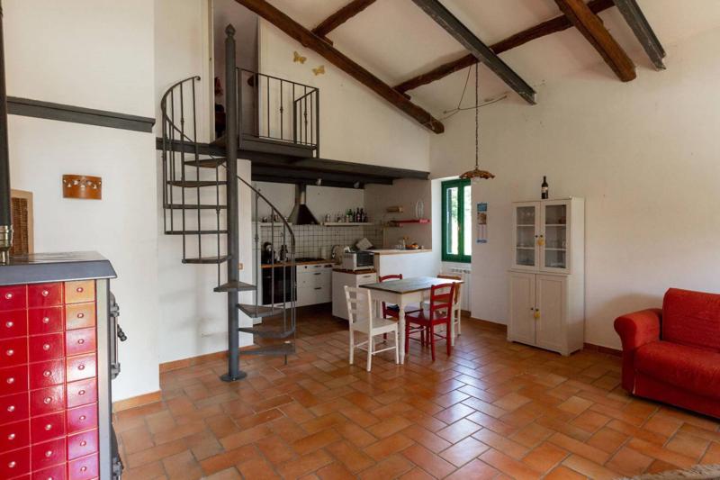 Eduardo De Filippo, a Velletri la sua villa in vendita per poco più di 1.5 mln Eduardo De Filippo, a Velletri la sua villa in vendita per poco più di 1.5 mln