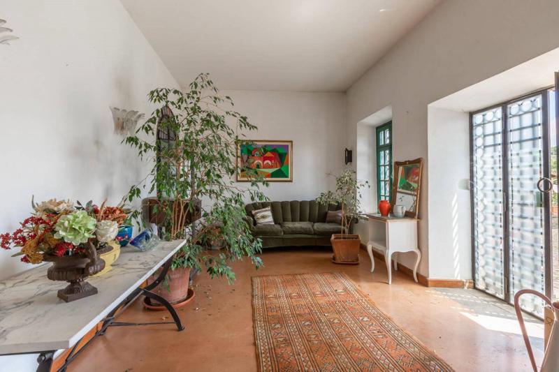 Eduardo De Filippo, a Velletri la sua villa in vendita per poco più di 1.5 mln Eduardo De Filippo, a Velletri la sua villa in vendita per poco più di 1.5 mln