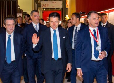 Salone del Mobile: Conte e Salvini al taglio del nastro in Fiera Rho