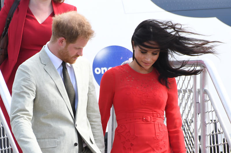 Meghan Markle incinta look: l’analisi di 80 abiti in 8 mesi. ROYAL FAMILY NEWS