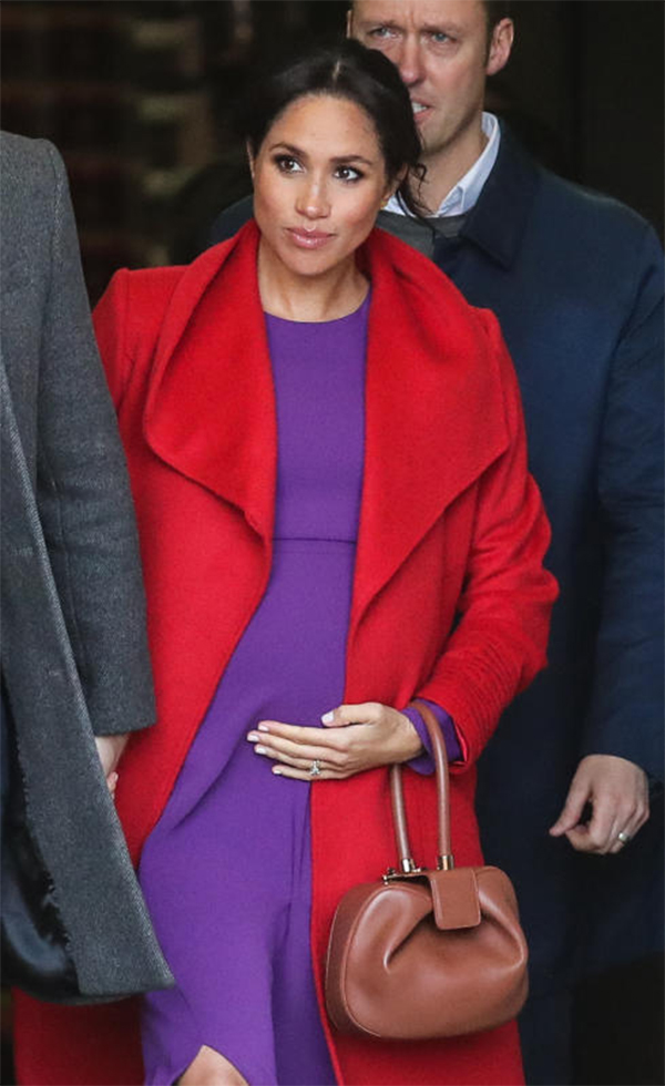 Meghan Markle incinta look: l’analisi di 80 abiti in 8 mesi. ROYAL FAMILY NEWS
