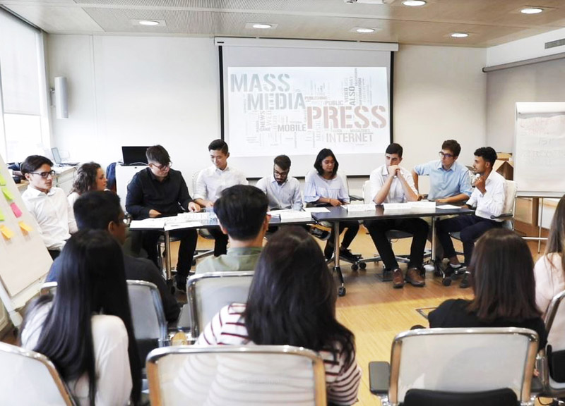 Intesa Sanpaolo per i giovani: attesi 500 studenti nel nuovo ciclo di “Z Lab” Intesa Sanpaolo per i giovani: attesi 500 studenti nel nuovo ciclo di “Z Lab”