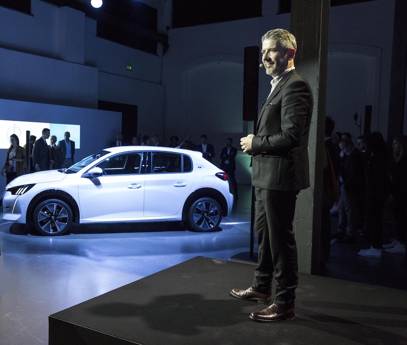 La nova PEUGEOT e-208 protagonista alla Milano Design week La nova PEUGEOT e-208 protagonista alla Milano Design week