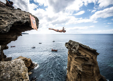 Red Bull Cliff Diving World Series 2019, si parte in ‘Paradiso’. FOTO-VIDEO