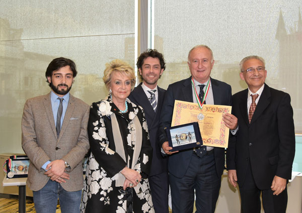 Premio Internazionale Bronzi di Riace 2019 alla ricerca,innovazione e cultura Premio Internazionale Bronzi di Riace 2019 alla ricerca,innovazione e cultura