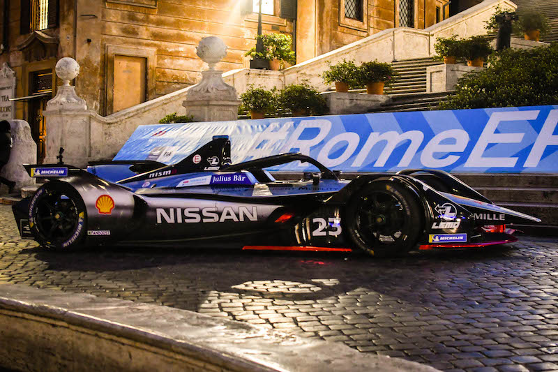 Nissan Intelligent Mobility protagonista all’e-Village della Formula-E di Roma Nissan Intelligent Mobility protagonista all’e-Village della Formula-E di Roma