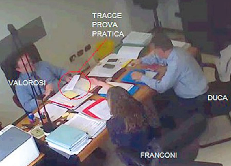 Umbria, nuove intercettazioni. Il manager: “Le sistemiamo tutte e tre” Umbria, nuove intercettazioni. Il manager: “Le sistemiamo tutte e tre”
