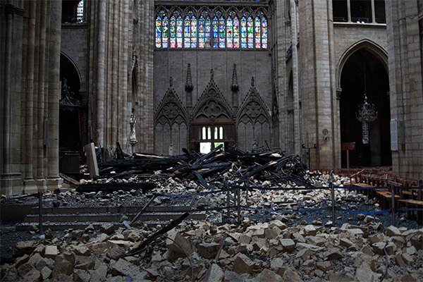 Notre-Dame non era assicurata. Tutte le spese a carico dello Stato