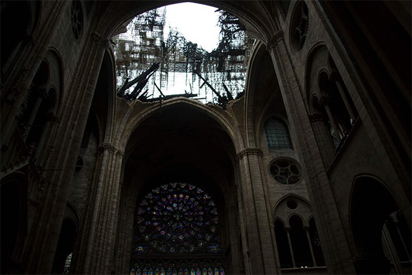 Notre-Dame non era assicurata. Tutte le spese a carico dello Stato