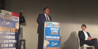 Giovanni Toti e lo schiaffo di Albano: “Votate Antoniozzi”, candidato di Fdi