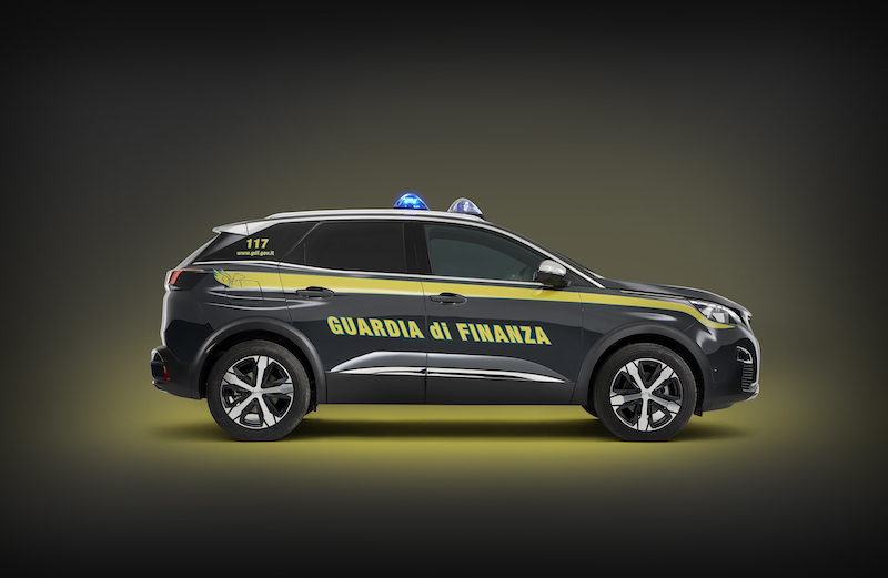 La Guardia di Finanza arruola due SUV 3008 Peugeot La Guardia di Finanza arruola due SUV 3008 Peugeot
