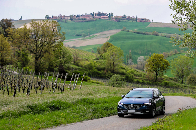 Opel Insignia: quando l’ammiraglia si da’ all’off-road