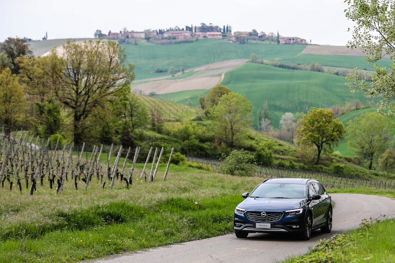 Opel Insignia: quando l’ammiraglia si da’ all’off-road