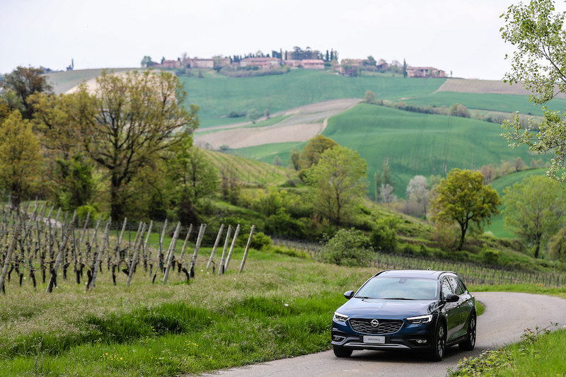 Opel Insignia: quando l’ammiraglia si da’ all’off-road