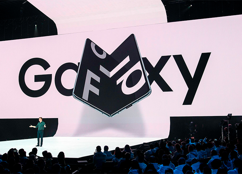 Samsung rinvia il debutto di Galaxy Fold, lo smartphone pieghevole Samsung rinvia il debutto di Galaxy Fold, lo smartphone pieghevole