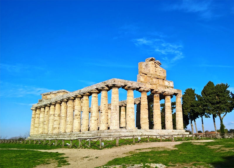 A Paestum imprenditori privati restaurano i Templi di Athena e di Nettuno A Paestum imprenditori privati restaurano i Templi di Athena e di Nettuno